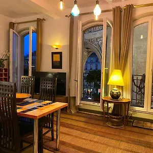 luxury-french-classic-apartment-for-5.fr-paris.fr/